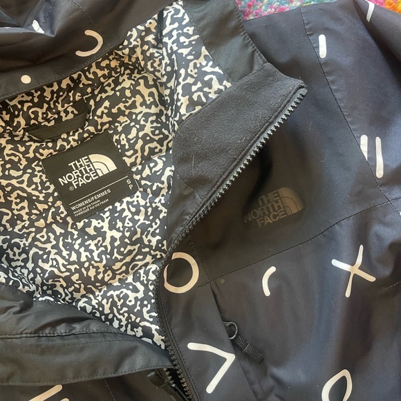 The North Face “Never mind” Jacket - Picture 3 of 5